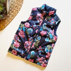 Chalk Reversible Floral Puffer Vest